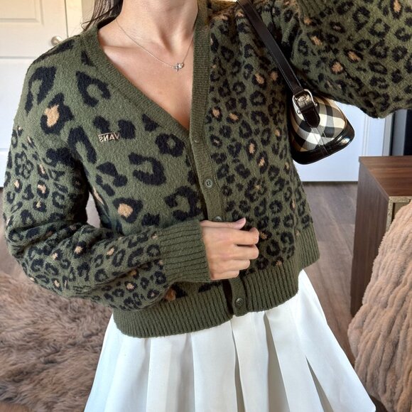 Vans Mix Match Relax Cardigan Leopard Floral Crop Sweater Oversized Preppy Green - Picture 3 of 10